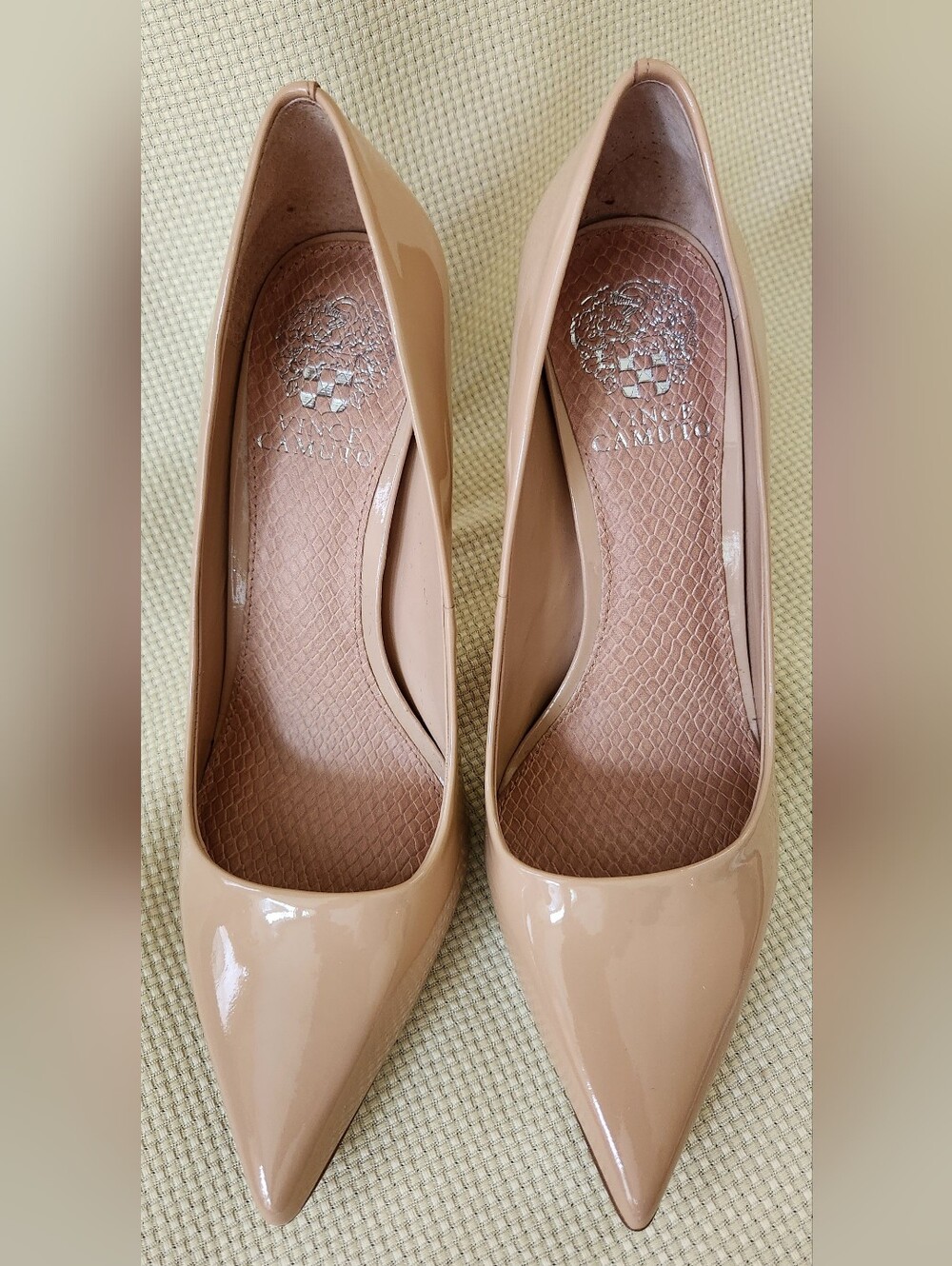 Vince Camuto Slaytia Nude Patent Pumps Clear Flare Heel NWOB Sz9 Fits 8 8.5 READ - Picture 11 of 16